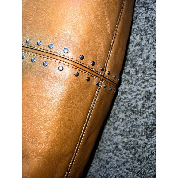 MK Uptown Astor Gold Studded Sway Shoulder Caramel Leather Bag 15 x 13 - Picture 4 of 5